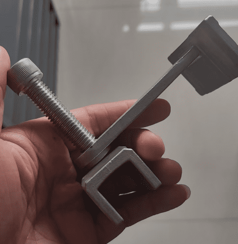 Clamping device